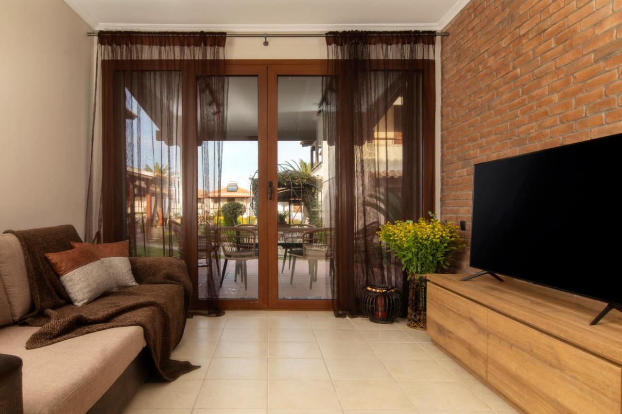 Porto Thea Alexandra Shared Pool Villa, 아피토스 외부 사진